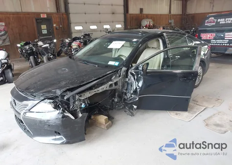 2013 Lexus Es 350 z USA, uszkodzony, nr VIN JTHBK1GG9D2022177